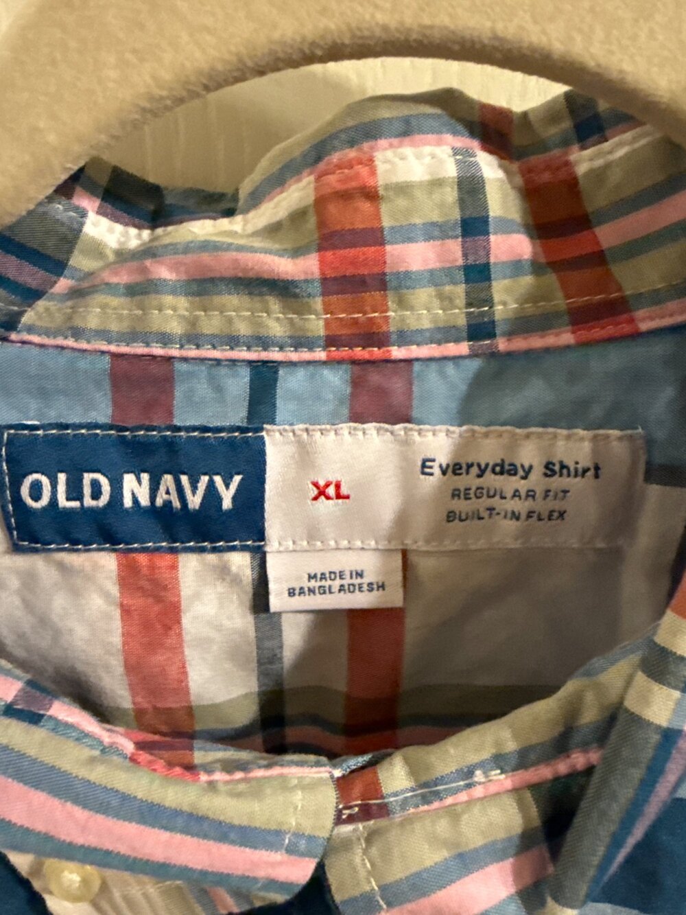 NEW with tags, Old Navy Plaid Button Down Shirt Built In Flex XL - Picture 3 of 7